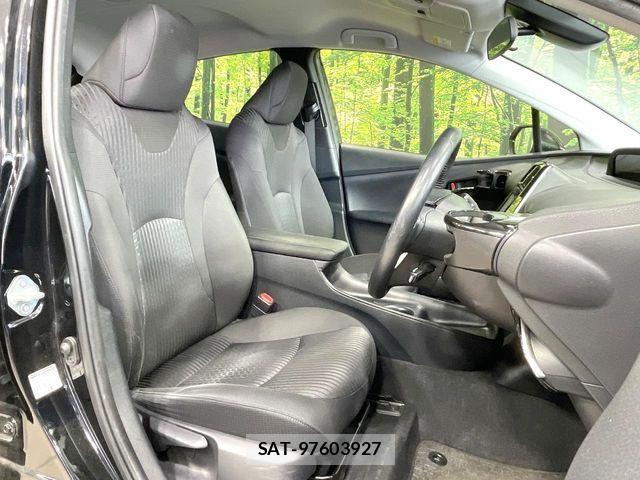 Toyota PRIUS 2018-12 7060268-7
