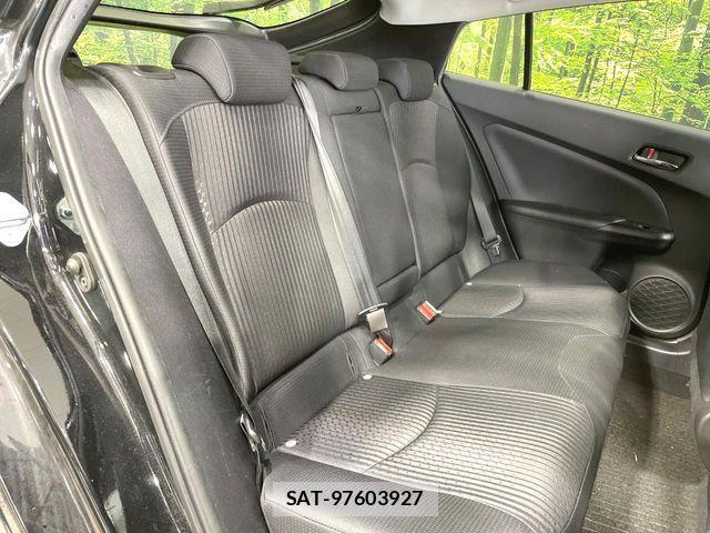 Toyota PRIUS 2018-12 7060268-8
