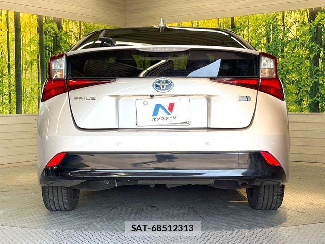 Toyota PRIUS 2019-06 7060260-14