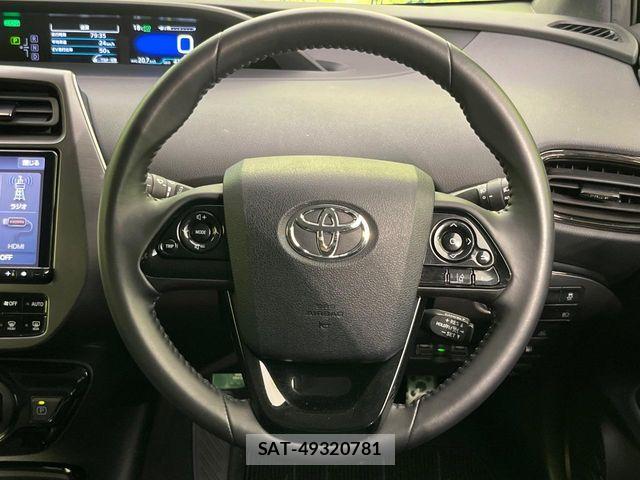 Toyota PRIUS 2022-03 7060248-10