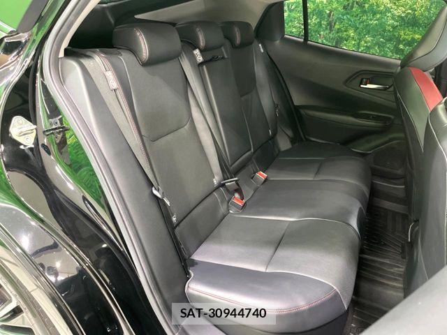 Toyota PRIUS 2023-08 7060239-10