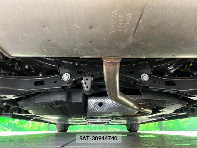 Toyota PRIUS 2023-08 7060239-18