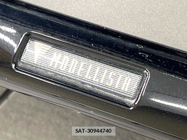 Toyota PRIUS 2023-08 7060239-3