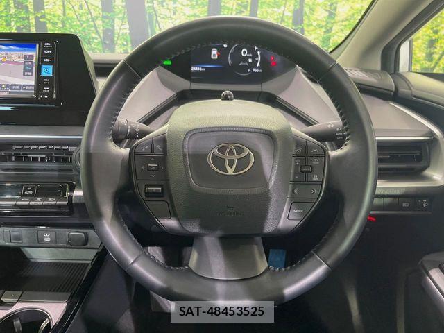 Toyota PRIUS 2023-10 7060249-12