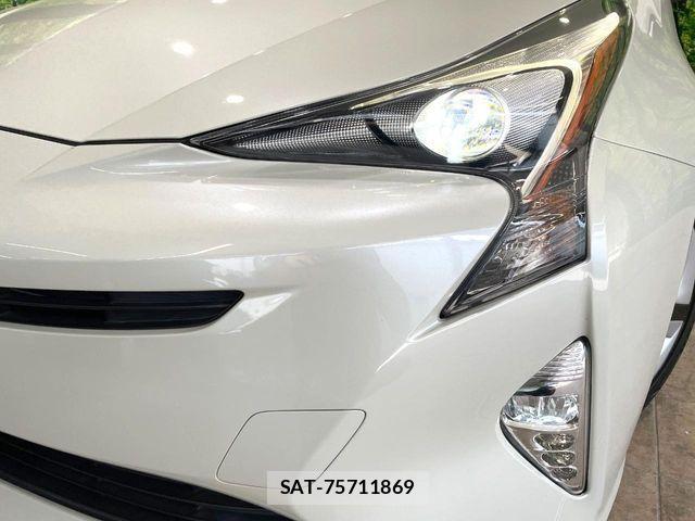 Toyota PRIUS 2016-05 7060258-12