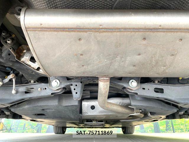 Toyota PRIUS 2016-05 7060258-18