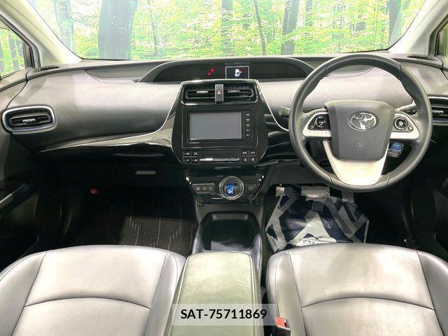 Toyota PRIUS 2016-05 7060258-1