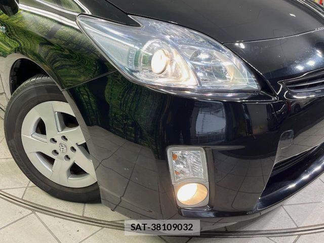 Toyota PRIUS 2010-06 7060278-11