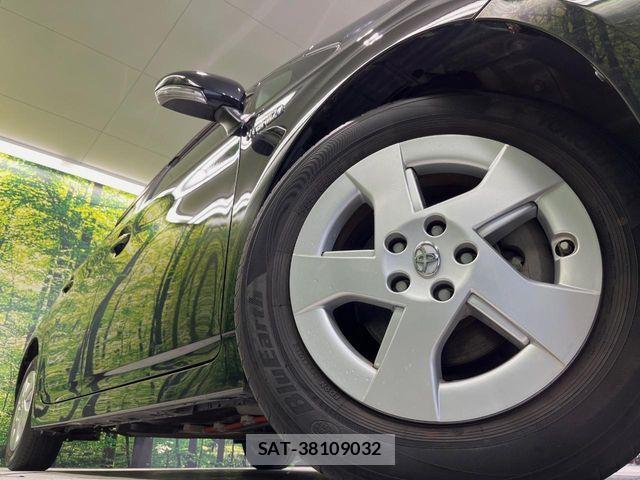 Toyota PRIUS 2010-06 7060278-12