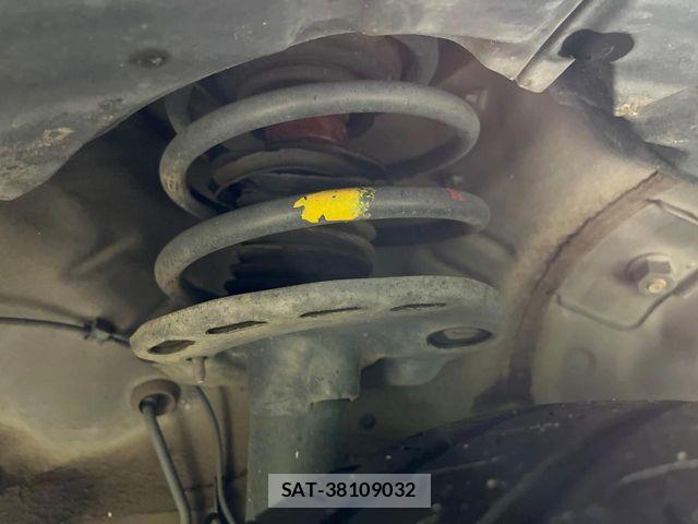 Toyota PRIUS 2010-06 7060278-19