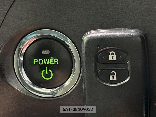 Toyota PRIUS 2010-06 7060278-6
