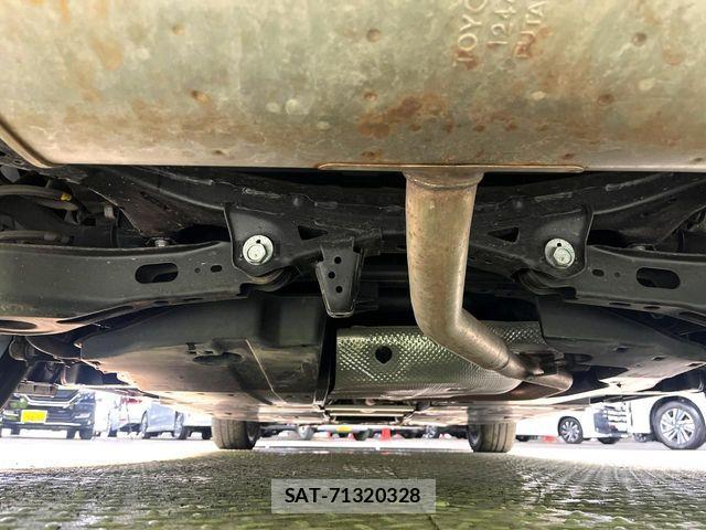 Toyota PRIUS 2025-03 7060238-18