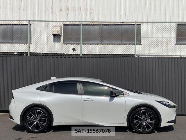 Toyota PRIUS 2024-12 7060242-7