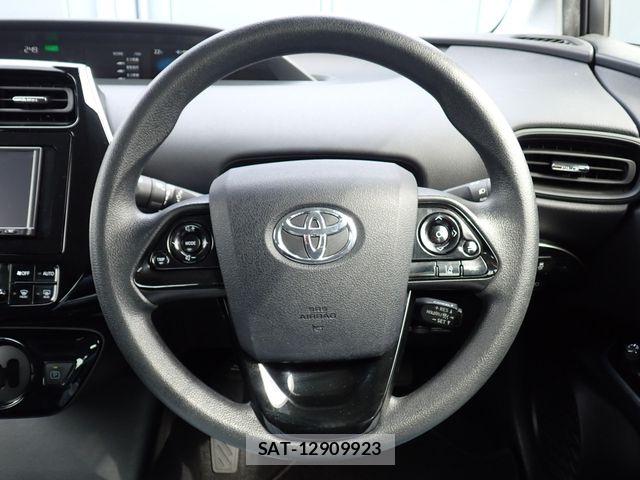 Toyota PRIUS 2023-03 7060251-12