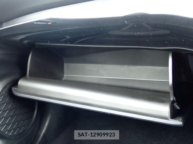 Toyota PRIUS 2023-03 7060251-15