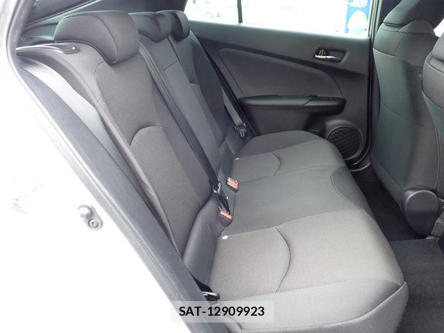 Toyota PRIUS 2023-03 7060251-17