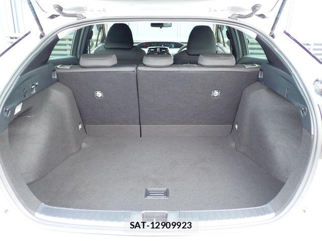 Toyota PRIUS 2023-03 7060251-18