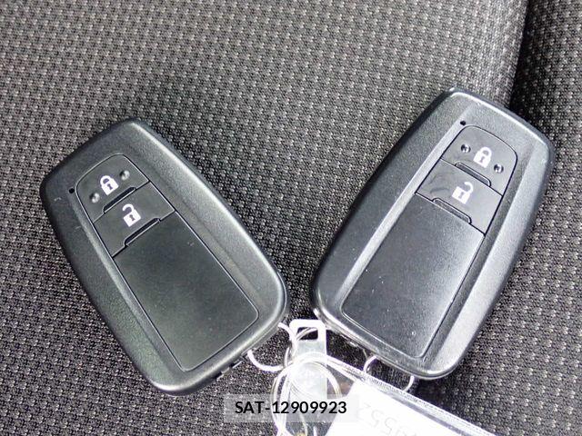 Toyota PRIUS 2023-03 7060251-20