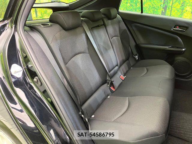 Toyota PRIUS 2021-02 7060254-9