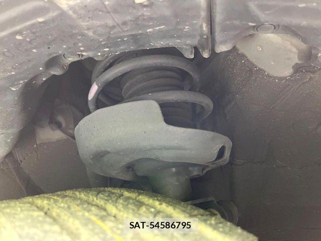 Toyota PRIUS 2021-02 7060254-19