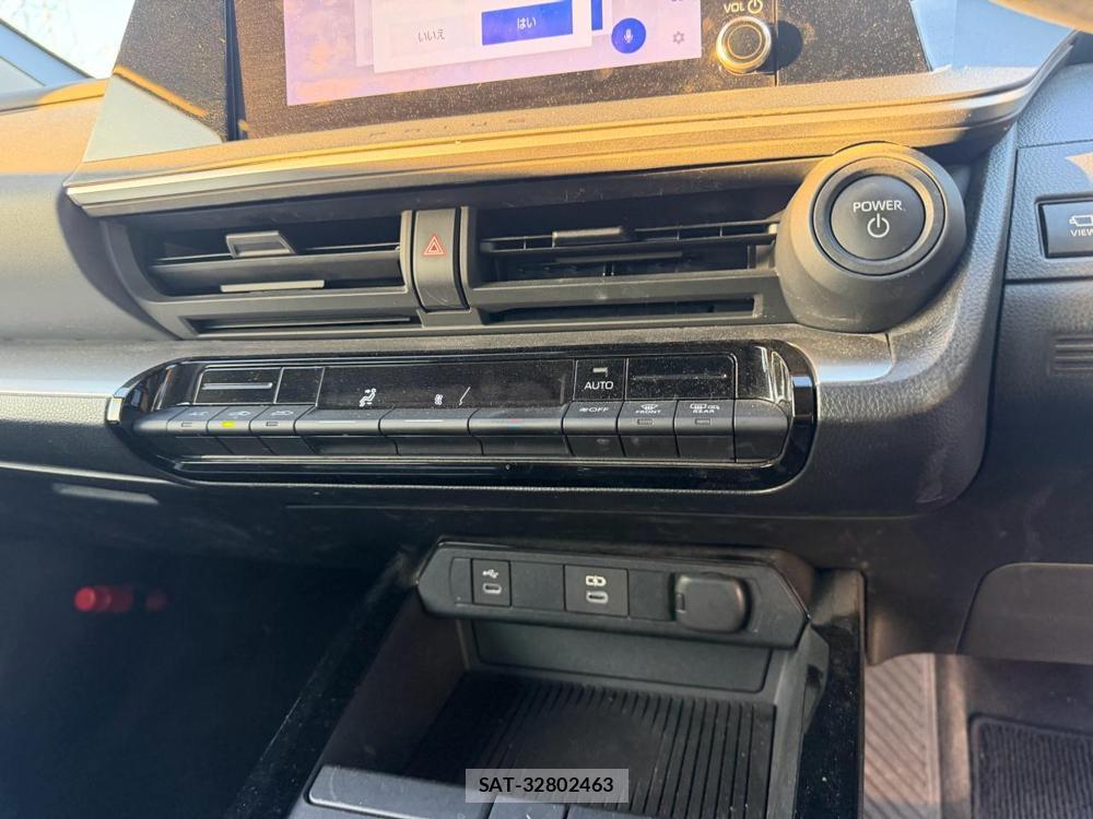 Toyota PRIUS 2023 6714475-15