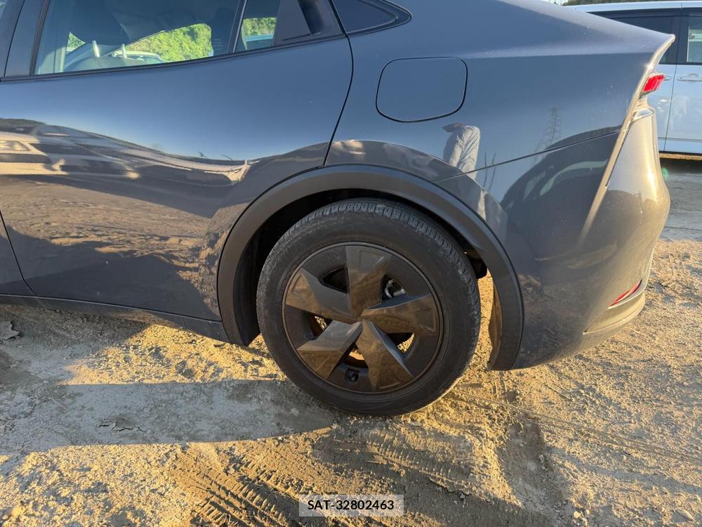 Toyota PRIUS 2023 6714475-24