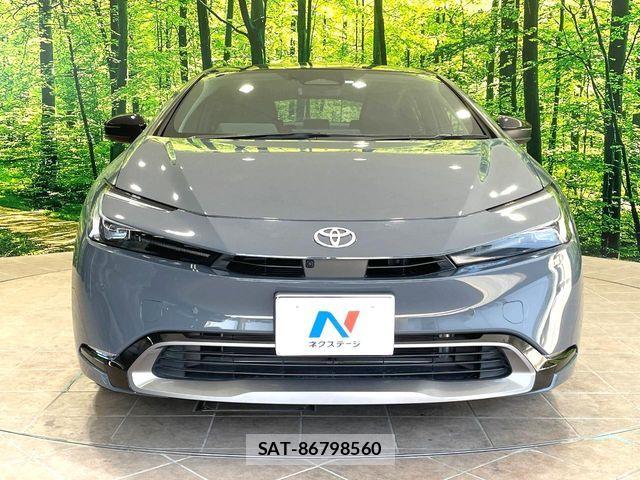 Toyota PRIUS 2023-05 7198710-13