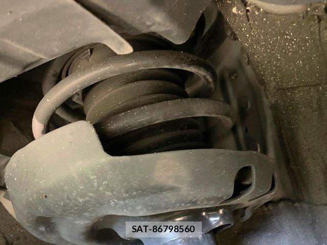 Toyota PRIUS 2023-05 7198710-19