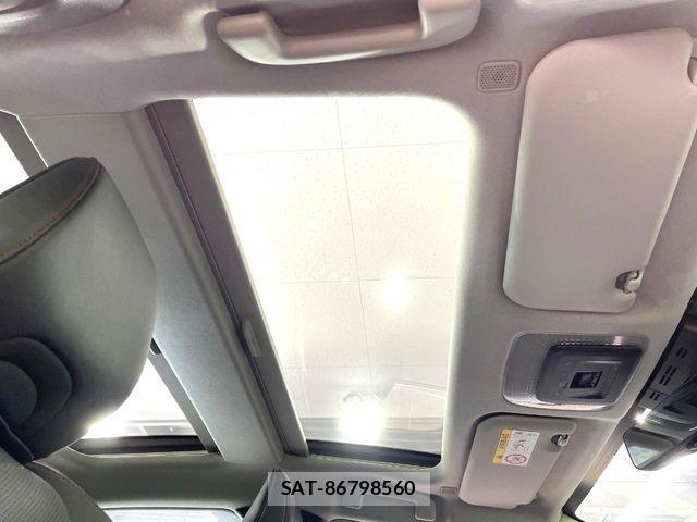Toyota PRIUS 2023-05 7198710-2