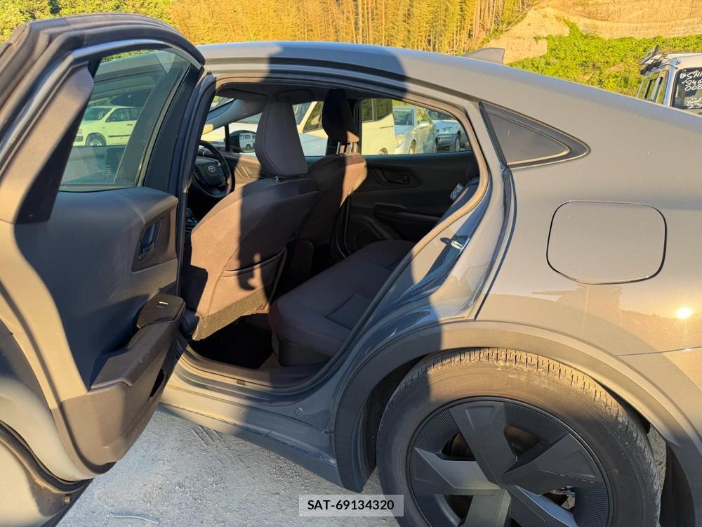 Toyota PRIUS 2023 6714477-9