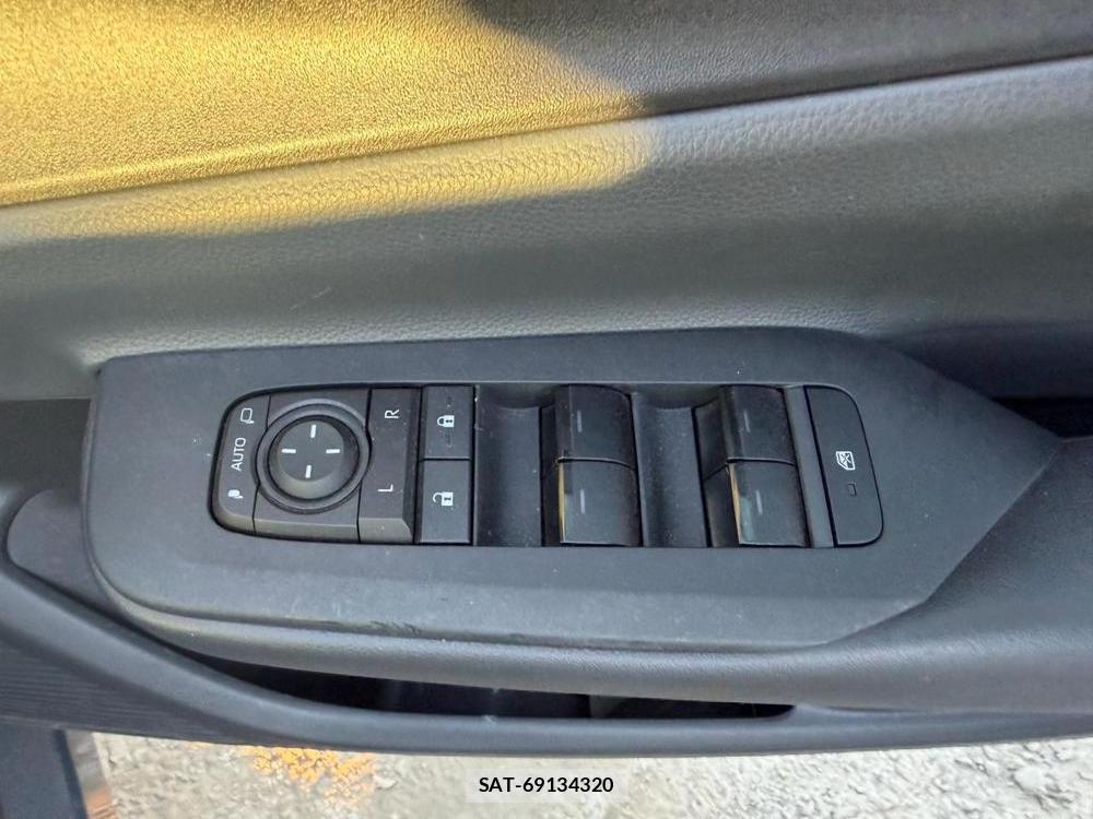 Toyota PRIUS 2023 6714477-18