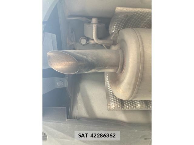 Toyota PRIUS 2012-11 7198712-12