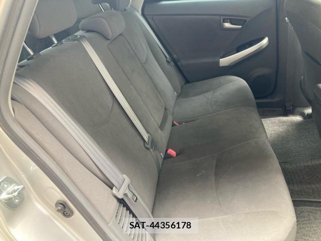 Toyota PRIUS 2010-09 7223631-17