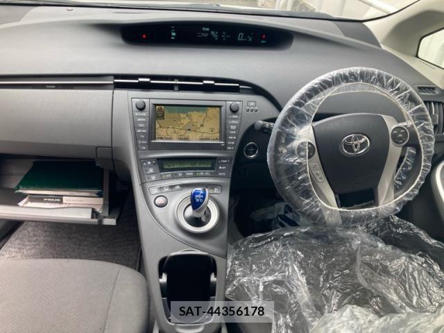 Toyota PRIUS 2010-09 7223631-18