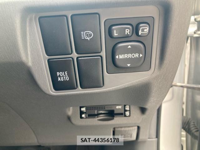 Toyota PRIUS 2010-09 7223631-19