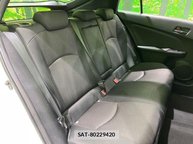 Toyota PRIUS 2022-04 7223793-9