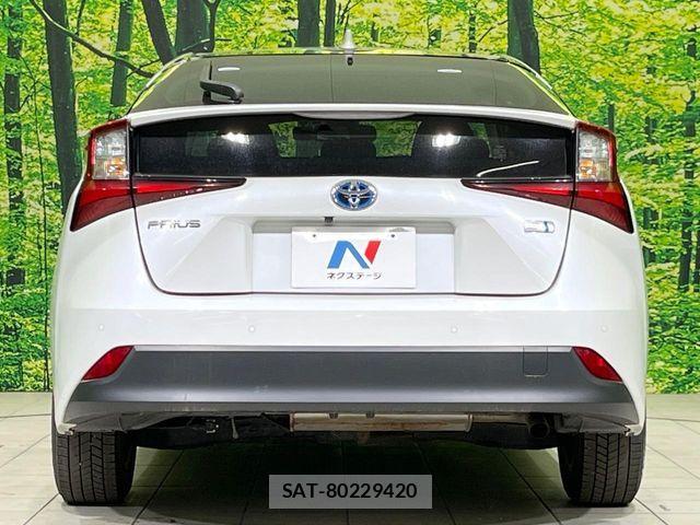 Toyota PRIUS 2022-04 7223793-14