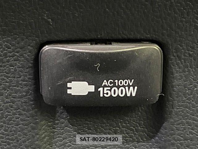 Toyota PRIUS 2022-04 7223793-6