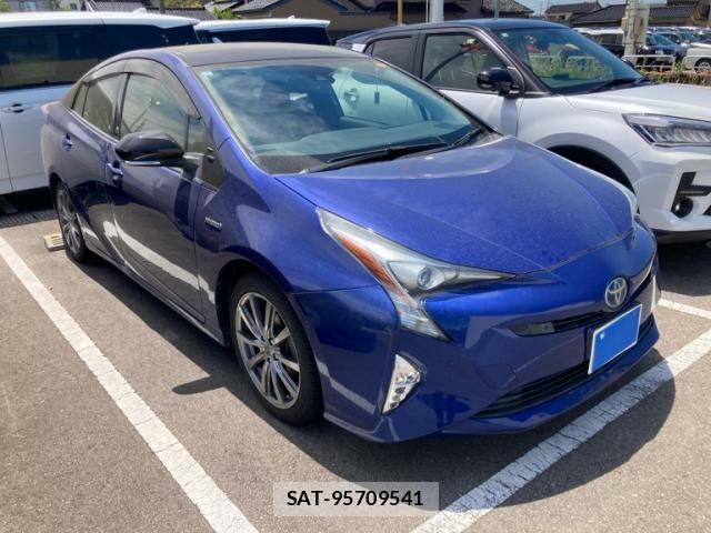 Toyota PRIUS 2018-04 7223749-0