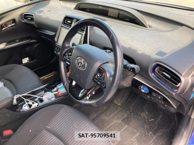 Toyota PRIUS 2018-04 7223749-12