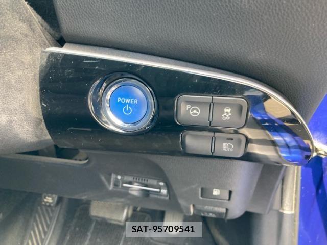 Toyota PRIUS 2018-04 7223749-14