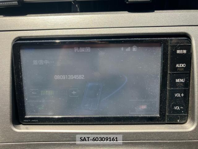Toyota PRIUS 2015-09 7223684-12