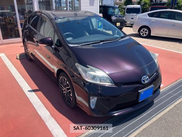 Toyota PRIUS 2015-09 7223684-1