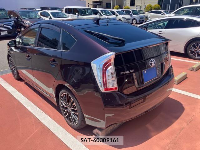 Toyota PRIUS 2015-09 7223684-3