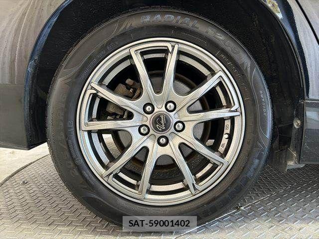 Toyota PRIUS 2014-11 7223681-14