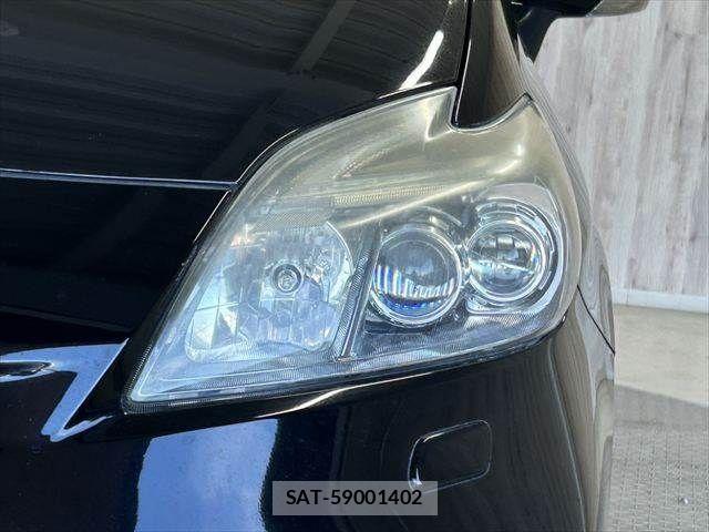Toyota PRIUS 2014-11 7223681-22