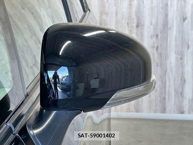 Toyota PRIUS 2014-11 7223681-26