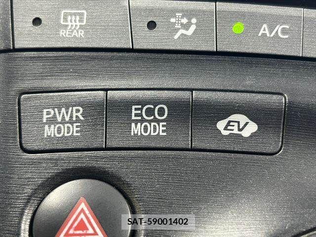 Toyota PRIUS 2014-11 7223681-6