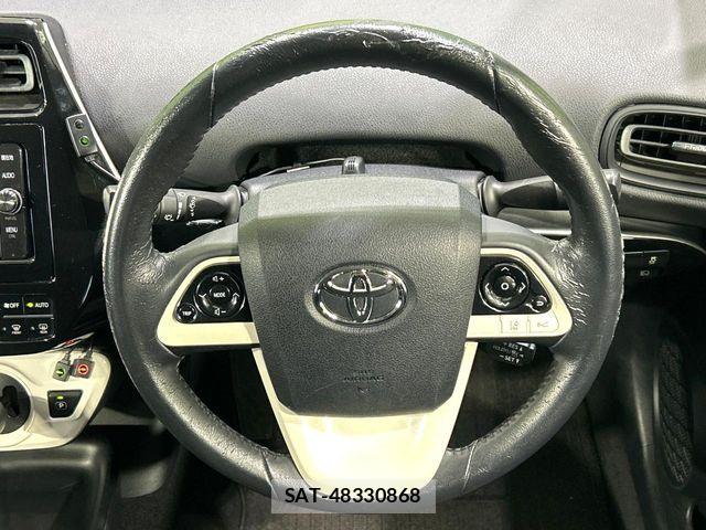 Toyota PRIUS 2016-06 7215773-10