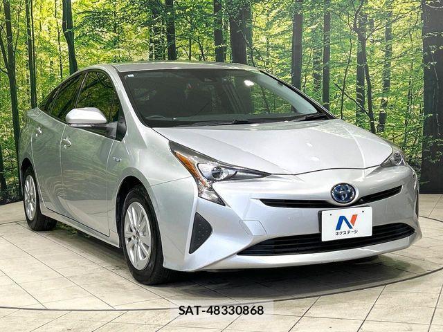 Toyota PRIUS 2016-06 7215773-15